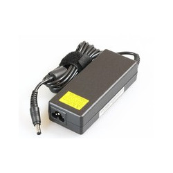 Toshiba AC adpater 3PIN-75 V000061330